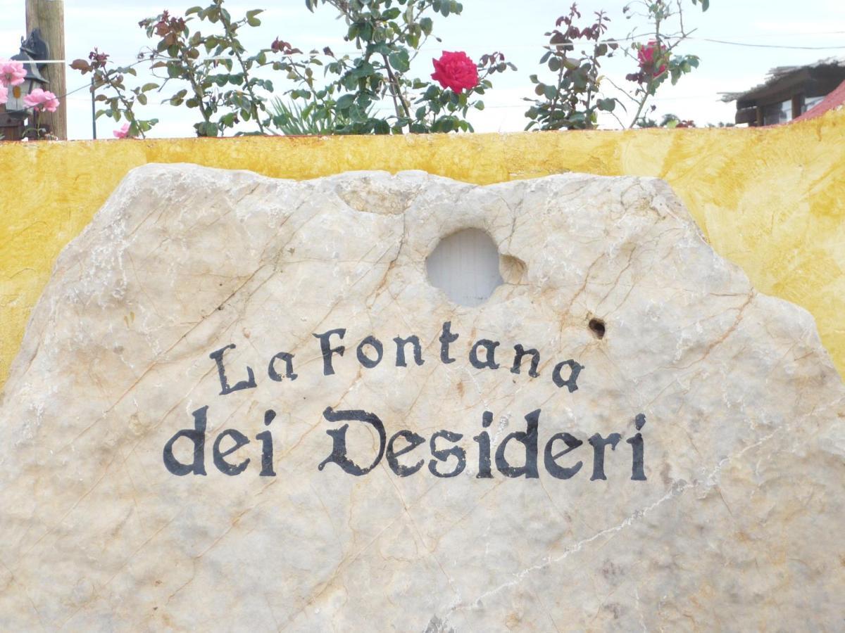 אפרטהוטל אלגהרו La Fontana Dei Desideri מראה חיצוני תמונה